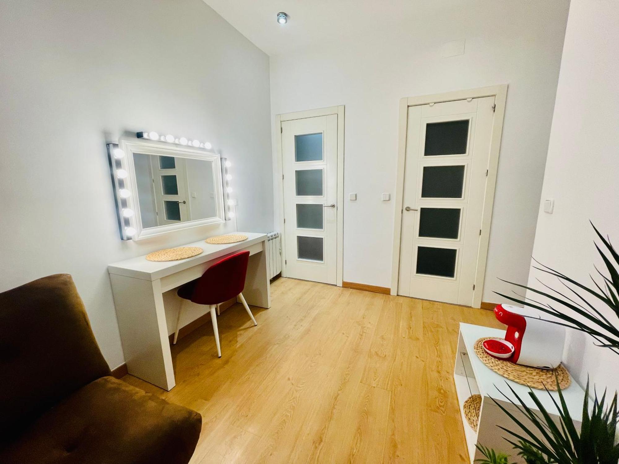 Apartamento Muy Centrico - Entre Palacio Real Y Plaza Mayor Madrid Kültér fotó